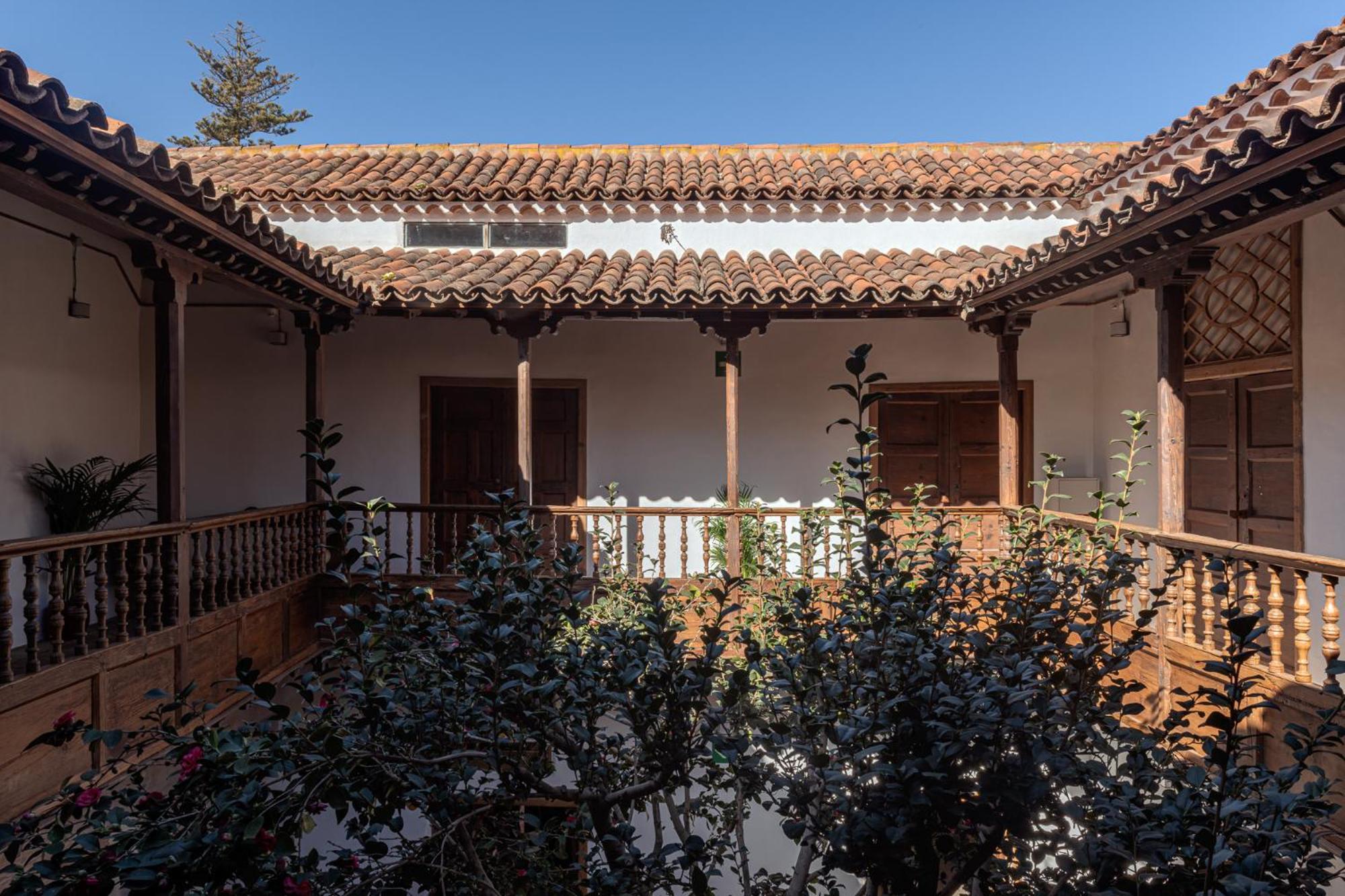 La Casa De La Camelia Hotel La Laguna  Exterior photo